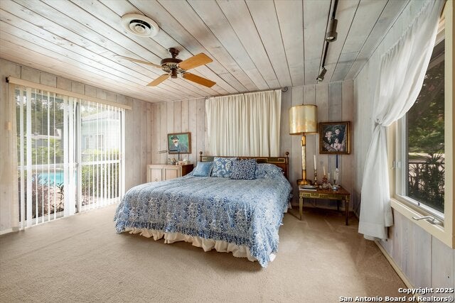 Mcqueeney, Texas, 78123, United States, 4 Bedrooms Bedrooms, ,4 BathroomsBathrooms,Residential,Active,1909112