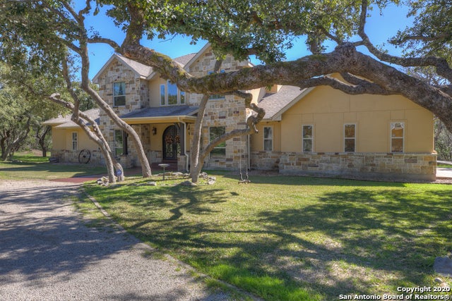 New Braunfels, Texas, 78132, United States, 6 Bedrooms Bedrooms, ,5 BathroomsBathrooms,Residential,Active,2008354