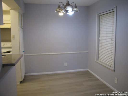 170 DE CHANTLE RD APT 106, SAN ANTONIO, TX 78201, photo 4 of 10