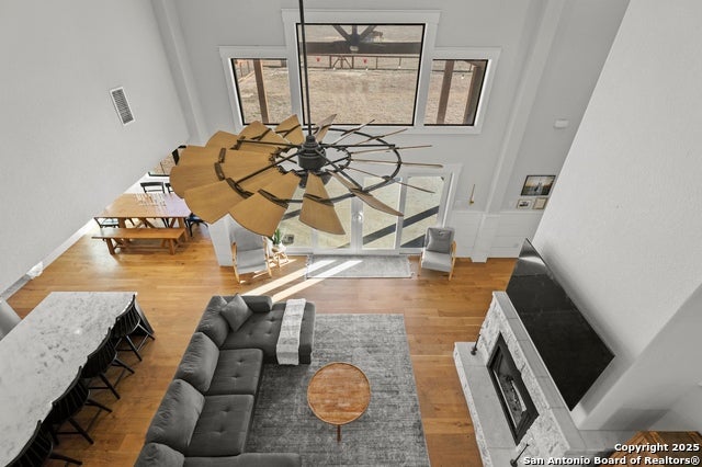 La Vernia, Texas, 78121, United States, 5 Bedrooms Bedrooms, ,3 BathroomsBathrooms,Residential,Active,1936140