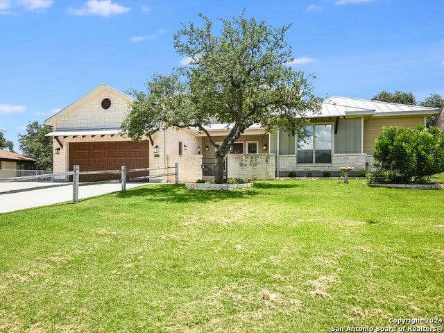 3405 BLUE LAKE DR, HORSESHOE BAY, TX 78657, photo 1 of 33