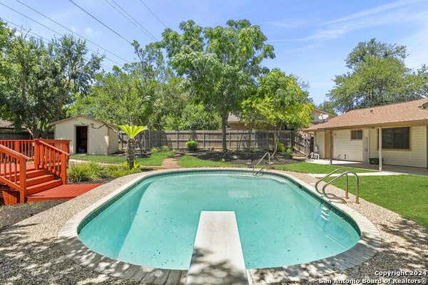 102 LAURAL LN, UNIVERSAL CITY, TX 78148 - Image 1