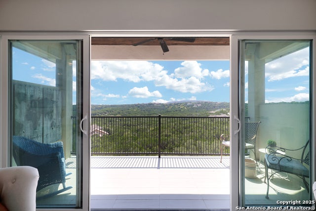 Helotes, Texas, 78023, United States, 3 Bedrooms Bedrooms, ,4 BathroomsBathrooms,Residential,Active,1961931