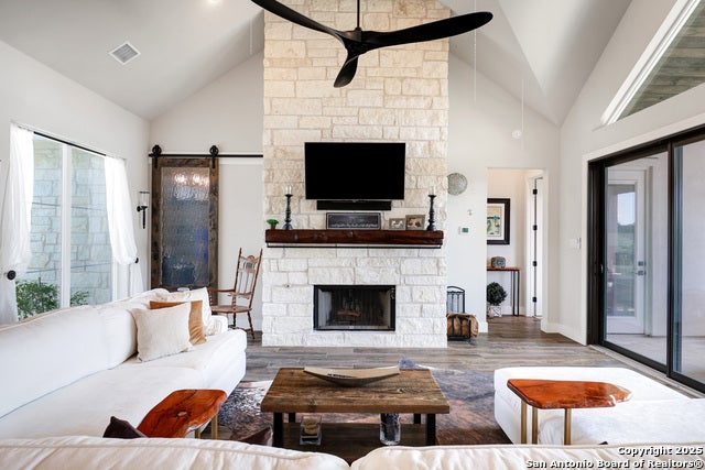 Helotes, Texas, 78023, United States, 3 Bedrooms Bedrooms, ,4 BathroomsBathrooms,Residential,Active,1961931