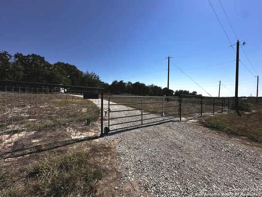 2975 COUNTY ROAD 120, FLORESVILLE, TX 78114 - Image 1