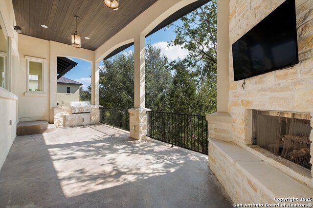 San Antonio, Texas, 78255, United States, 4 Bedrooms Bedrooms, ,5 BathroomsBathrooms,Residential,Active,1967291