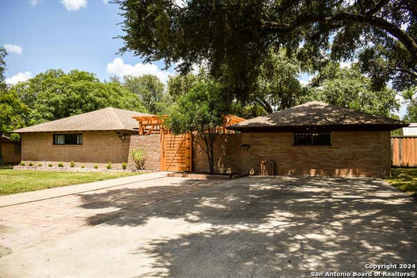 1709 ROSE DR, ALICE, TX 78332 - Image 1