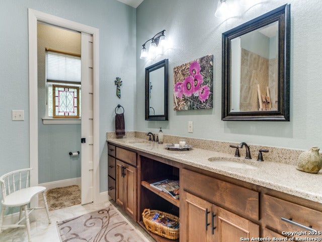 Boerne, Texas, 78006, United States, 4 Bedrooms Bedrooms, ,3 BathroomsBathrooms,Residential,Active,1863500