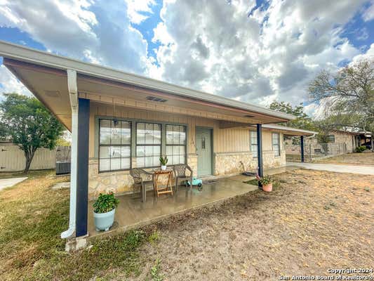 101 WARD RD, BRACKETTVILLE, TX 78832 - Image 1