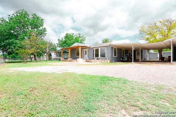 406 E FULTON ST, BRACKETTVILLE, TX 78832, photo 2 of 20