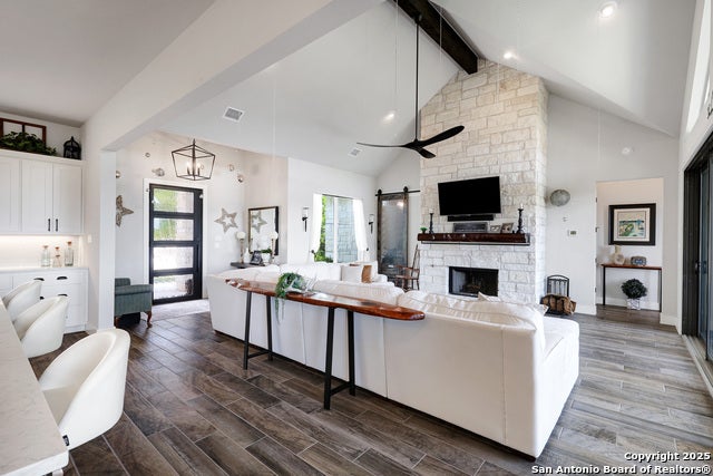 Helotes, Texas, 78023, United States, 3 Bedrooms Bedrooms, ,4 BathroomsBathrooms,Residential,Active,1961931