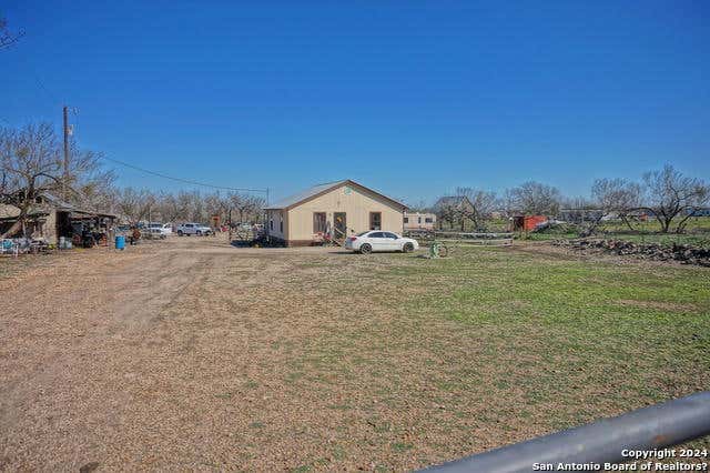 15749 LUCKEY RD, ATASCOSA, TX 78002, photo 1 of 11