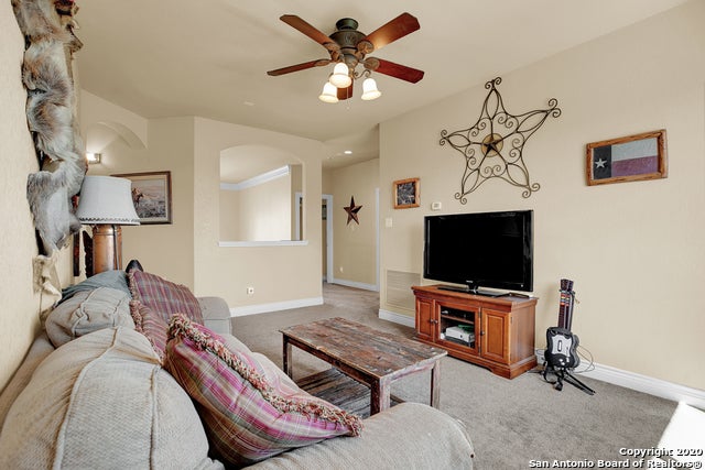 New Braunfels, Texas, 78132, United States, 6 Bedrooms Bedrooms, ,5 BathroomsBathrooms,Residential,Active,2008354