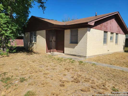 901 COLEMAN ST, POTEET, TX 78065 - Image 1