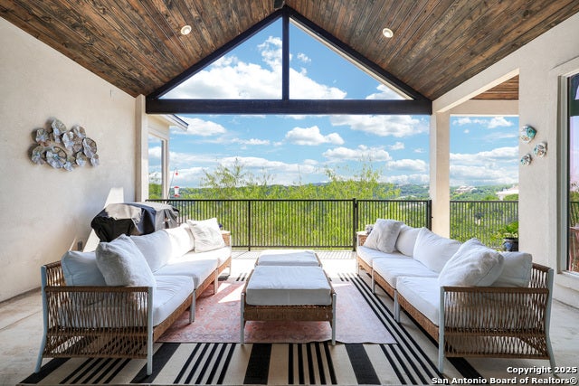 Helotes, Texas, 78023, United States, 3 Bedrooms Bedrooms, ,4 BathroomsBathrooms,Residential,Active,1961931