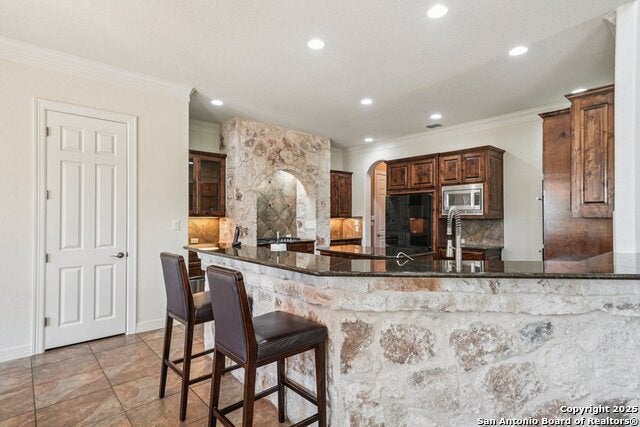 Helotes, Texas, 78023, United States, 5 Bedrooms Bedrooms, ,5 BathroomsBathrooms,Residential,Active,1965987