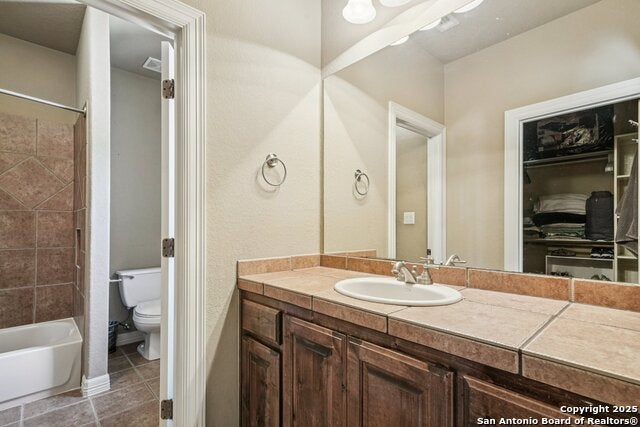 Helotes, Texas, 78023, United States, 5 Bedrooms Bedrooms, ,5 BathroomsBathrooms,Residential,Active,1965987