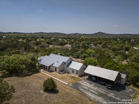 102 BLASCHKE RD, COMFORT, TX 78013, photo 4 of 32