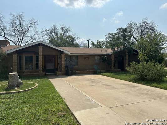 209 S 20TH ST, CARRIZO SPRINGS, TX 78834 - Image 1