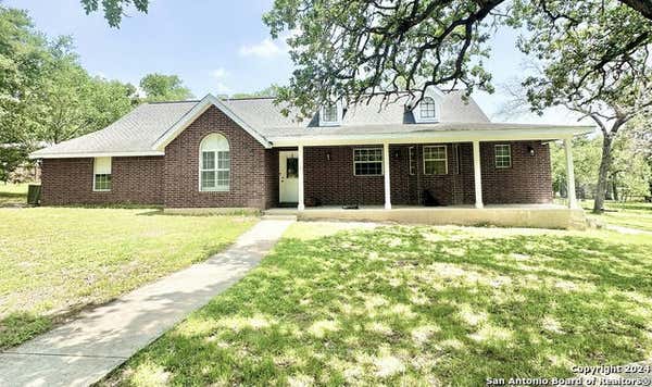 111 OAK CREEK DR, LA VERNIA, TX 78121, photo 3 of 32