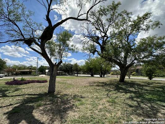 1847 W WOODLAWN AVE, SAN ANTONIO, TX 78201 - Image 1