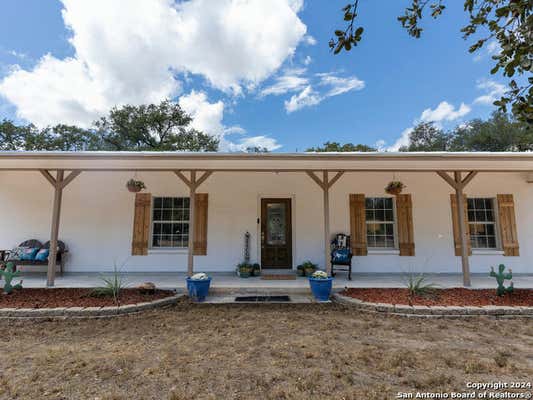 141 COUNTY ROAD 762, DEVINE, TX 78016 - Image 1