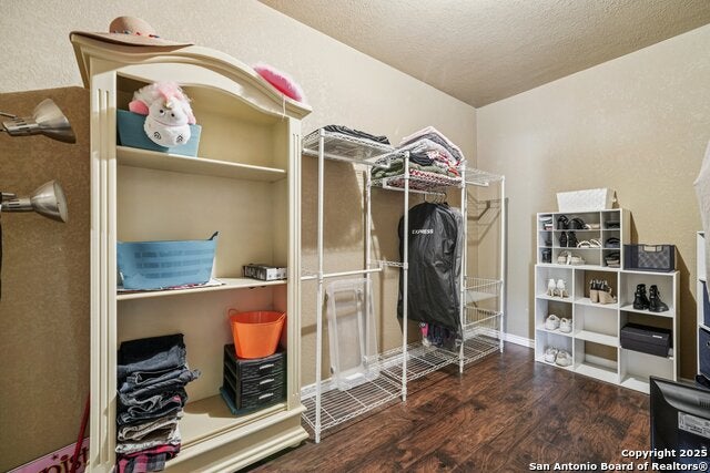 Helotes, Texas, 78023, United States, 5 Bedrooms Bedrooms, ,5 BathroomsBathrooms,Residential,Active,1965987