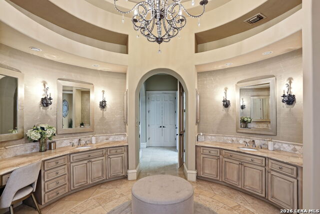 San Antonio, Texas, 78245, United States, 5 Bedrooms Bedrooms, ,7 BathroomsBathrooms,Residential,Active,2027826