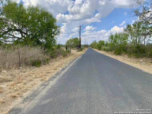 18453 BENTON CITY RD, VON ORMY, TX 78073, photo 3 of 18