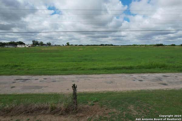 1351 COUNTY ROAD 664, DEVINE, TX 78016 - Image 1