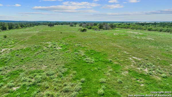 7 COUNTY ROAD 402, FLATONIA, TX 78941 - Image 1