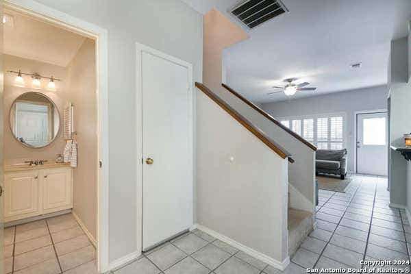 829 W BITTERS RD APT 801, SAN ANTONIO, TX 78216, photo 3 of 25