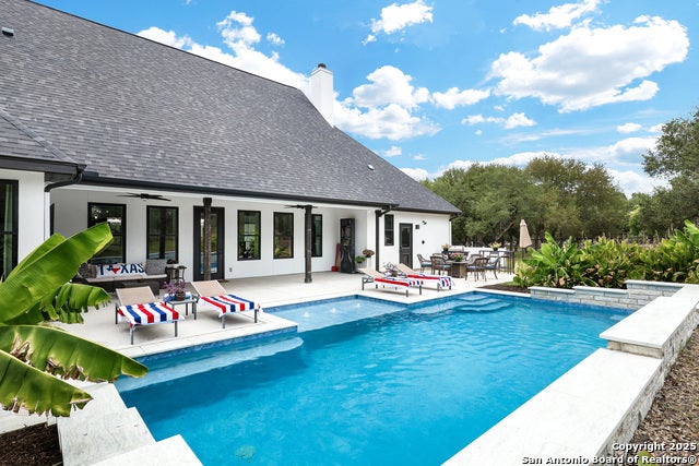 New Braunfels, Texas, 78132, United States, 4 Bedrooms Bedrooms, ,4 BathroomsBathrooms,Residential,Active,1929660