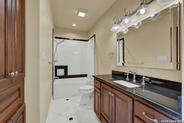 New Braunfels, Texas, 78132, United States, 6 Bedrooms Bedrooms, ,5 BathroomsBathrooms,Residential,Active,2008354