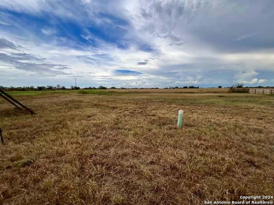 740 N DICKSON ST, POTH, TX 78147 - Image 1