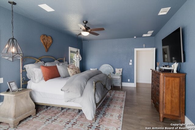 Kingsland, Texas, 78639, United States, 7 Bedrooms Bedrooms, ,6 BathroomsBathrooms,Residential,Active,1946441