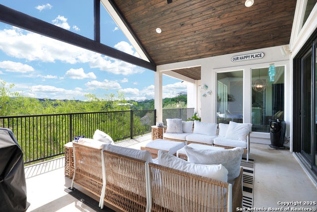 Helotes, Texas, 78023, United States, 3 Bedrooms Bedrooms, ,4 BathroomsBathrooms,Residential,Active,1961931