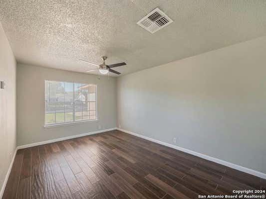 4927 CASA ESPANA ST, SAN ANTONIO, TX 78233, photo 4 of 26