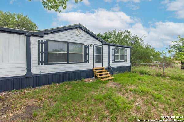 114 N COUNTY ROAD 5604, CASTROVILLE, TX 78009 - Image 1