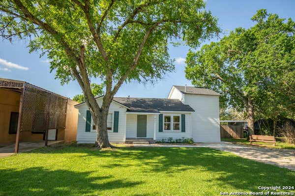 511 3RD ST, CUERO, TX 77954, photo 5 of 32