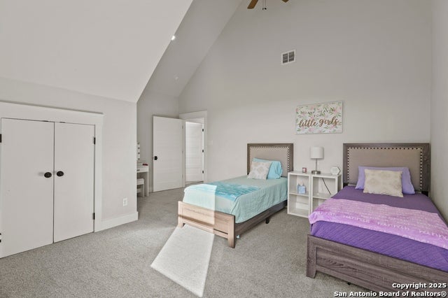 La Vernia, Texas, 78121, United States, 5 Bedrooms Bedrooms, ,3 BathroomsBathrooms,Residential,Active,1936140