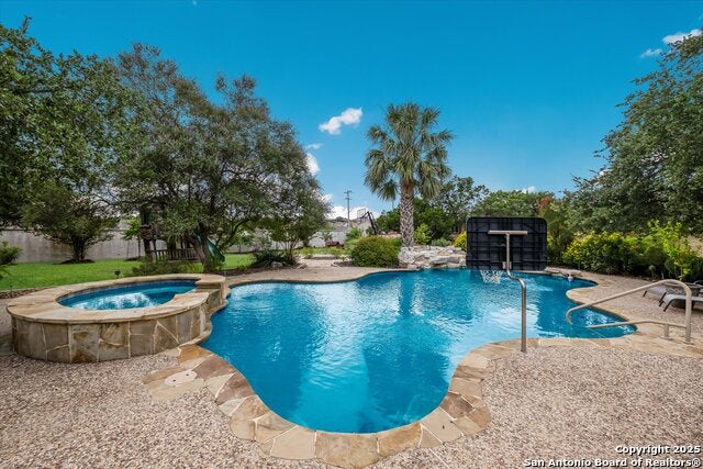 San Antonio, Texas, 78258, United States, 5 Bedrooms Bedrooms, ,5 BathroomsBathrooms,Residential,Active,1877770