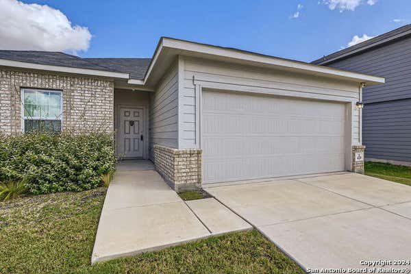 420 JACKS PL, SEGUIN, TX 78155, photo 2 of 26