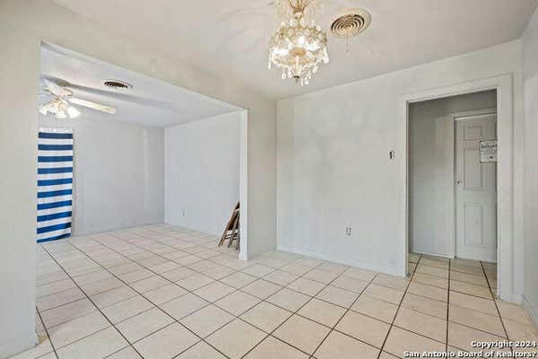 715 FITCH ST, SAN ANTONIO, TX 78214, photo 5 of 25