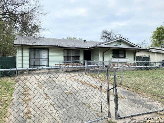 322 WESTOAK RD, SAN ANTONIO, TX 78227, photo 1 of 12