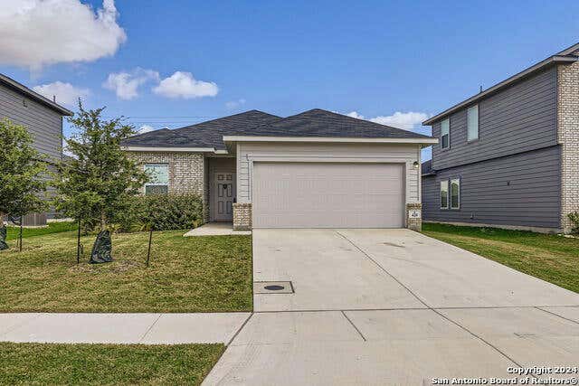 420 JACKS PL, SEGUIN, TX 78155, photo 1 of 26