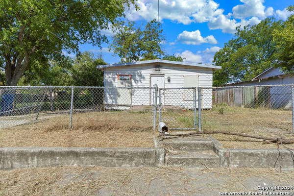 323 SOUTHLAWN AVE, SAN ANTONIO, TX 78237 - Image 1