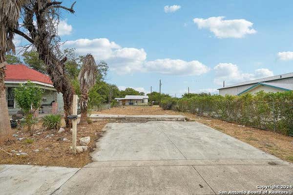 2923 W TRAVIS ST, SAN ANTONIO, TX 78207 - Image 1