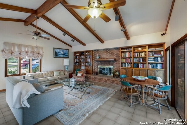 Mcqueeney, Texas, 78123, United States, 4 Bedrooms Bedrooms, ,4 BathroomsBathrooms,Residential,Active,1909112