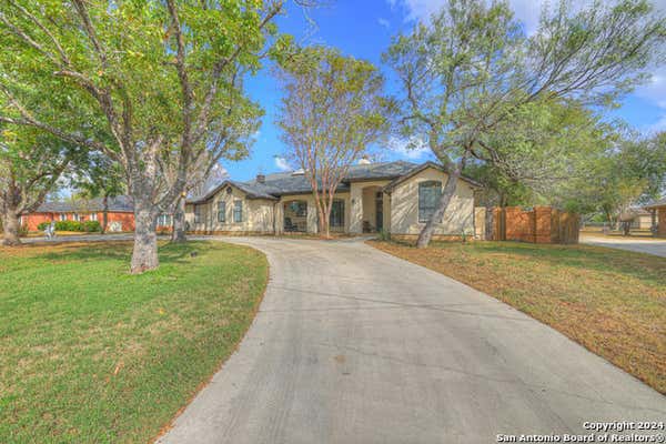 111 MONTWOOD, SEGUIN, TX 78155 - Image 1